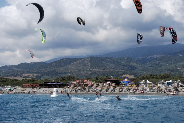 Kitesurfing courses 
